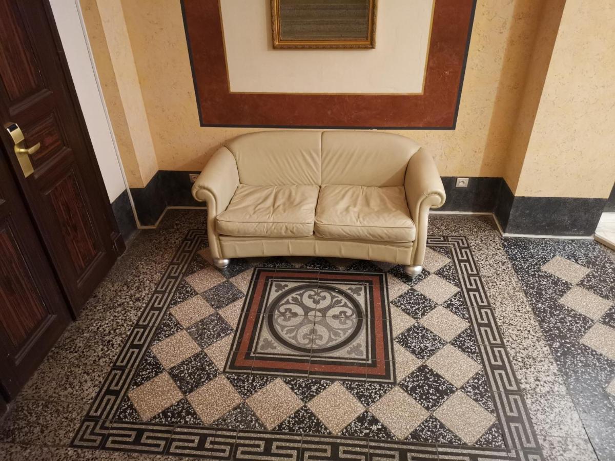 Quiet Apartment In Prague Center Luaran gambar